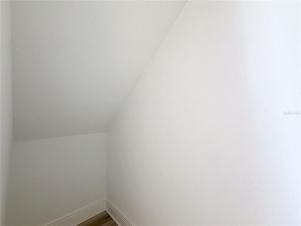 На продажу: $699,900 (5 спален, 3 ванн, 2412 Квадратных фут)