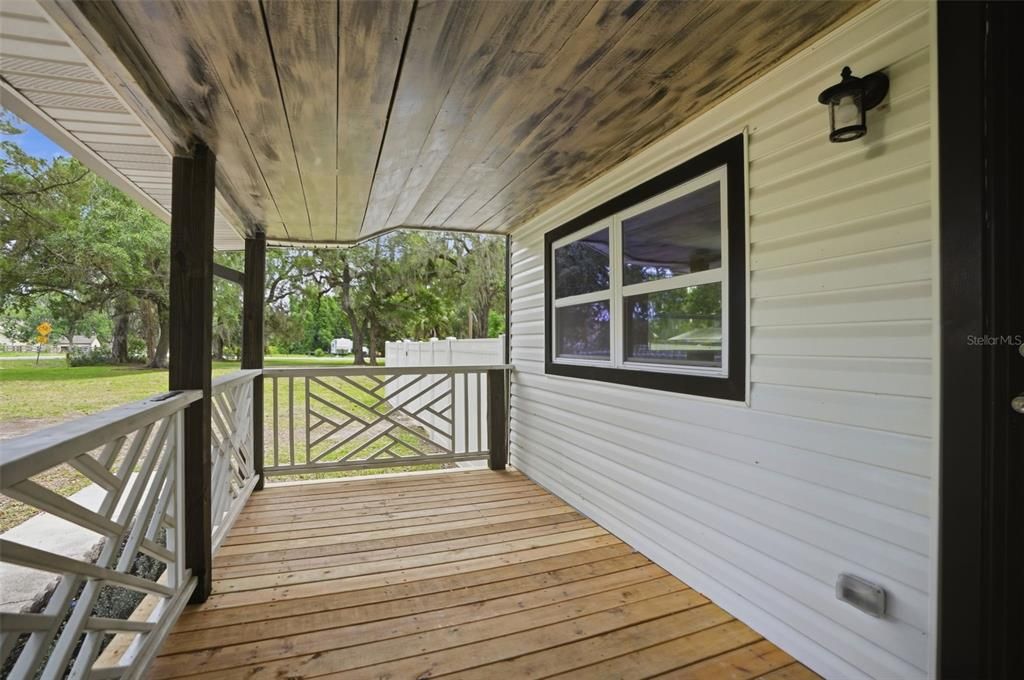 For Sale: $339,500 (3 beds, 2 baths, 1254 Square Feet)