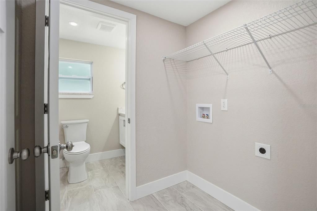For Sale: $339,500 (3 beds, 2 baths, 1254 Square Feet)