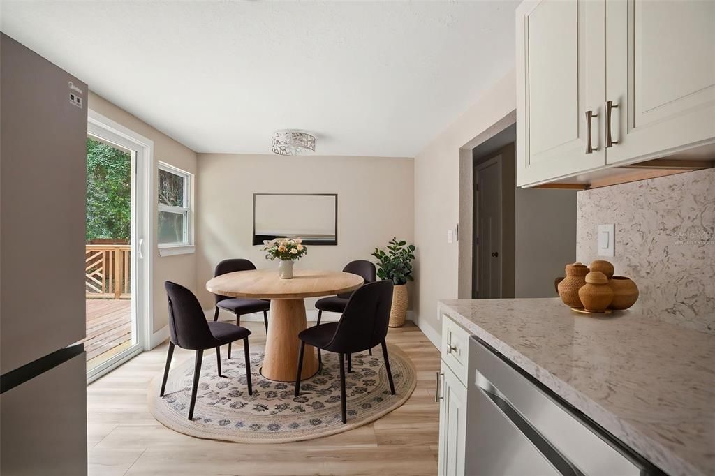 For Sale: $339,500 (3 beds, 2 baths, 1254 Square Feet)