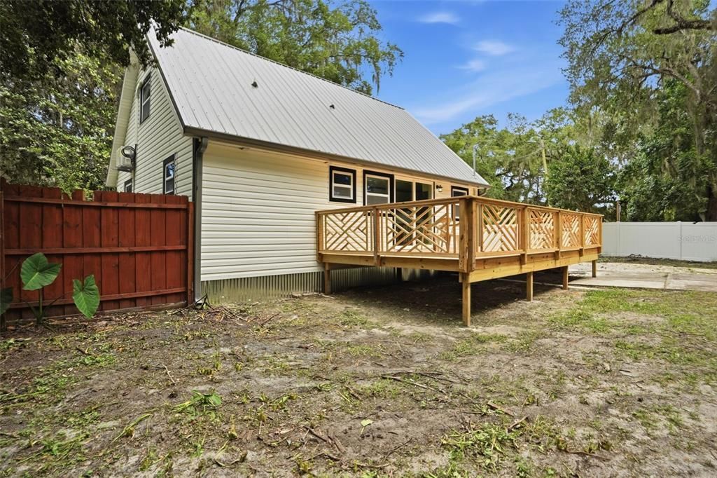 For Sale: $339,500 (3 beds, 2 baths, 1254 Square Feet)