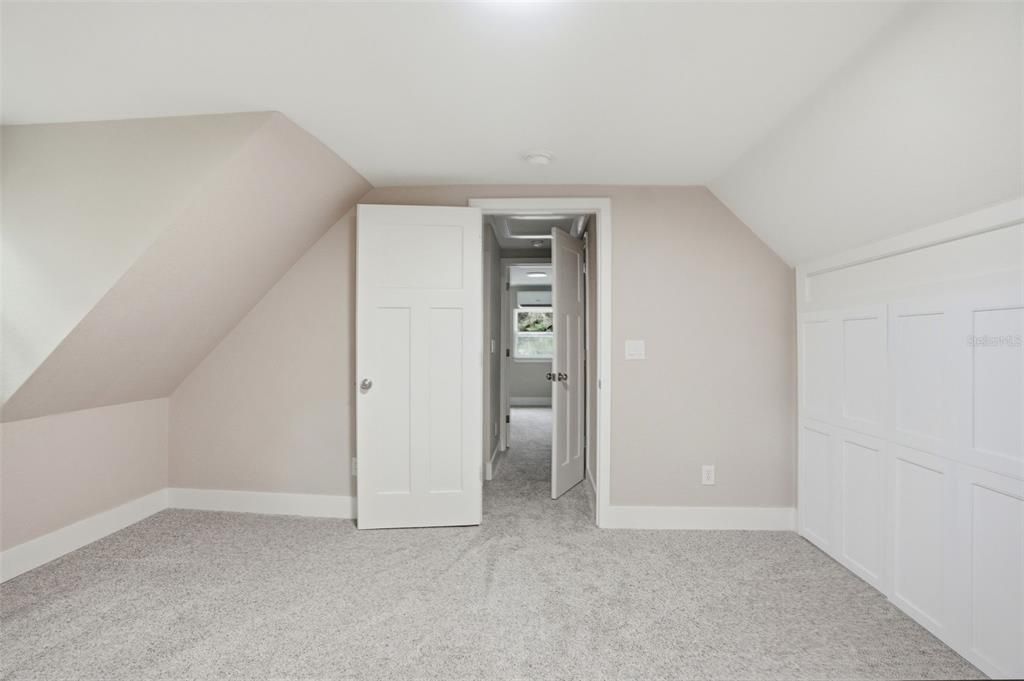 For Sale: $339,500 (3 beds, 2 baths, 1254 Square Feet)
