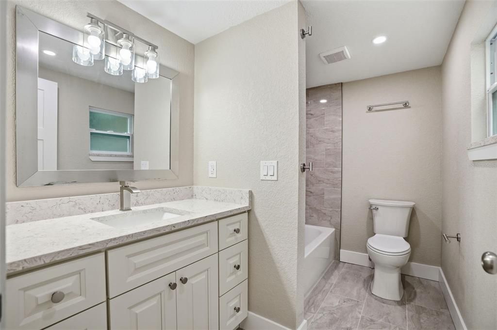 For Sale: $339,500 (3 beds, 2 baths, 1254 Square Feet)