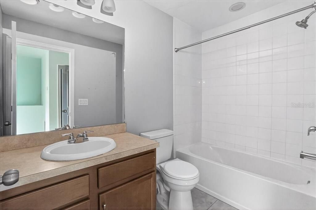 En Venta: $299,000 (3 camas, 2 baños, 1512 Pies cuadrados)