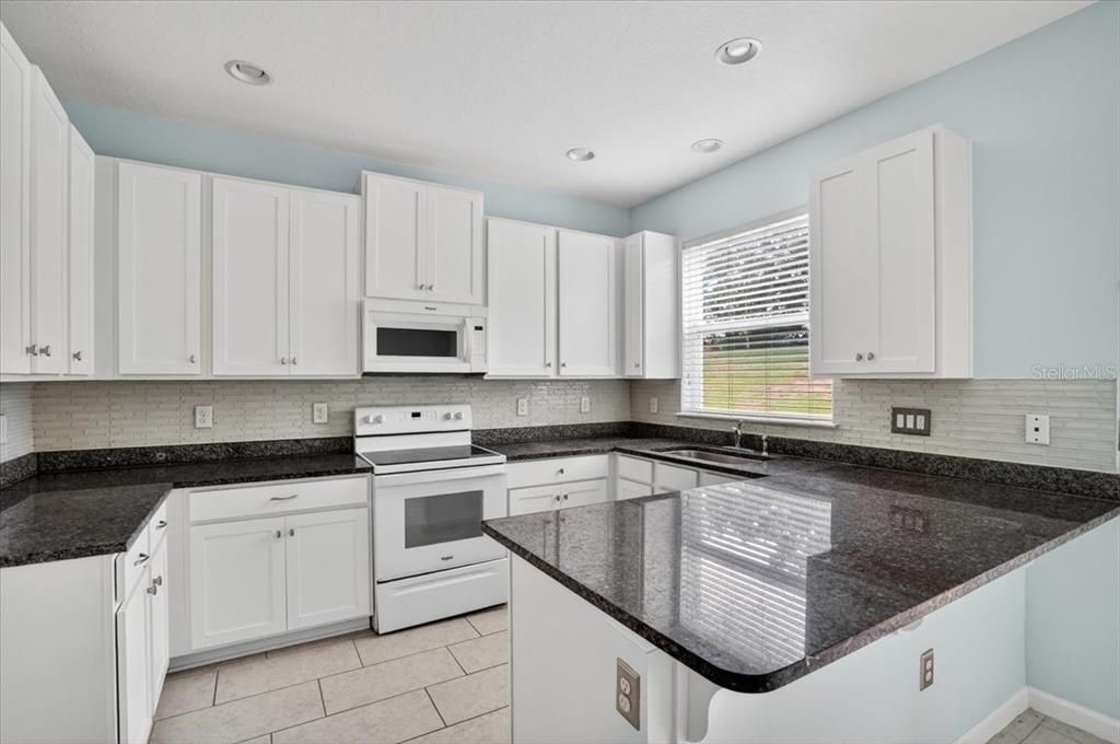 En Venta: $299,000 (3 camas, 2 baños, 1512 Pies cuadrados)