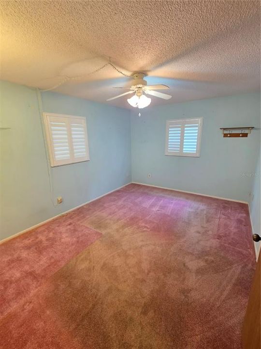 For Sale: $280,000 (2 beds, 2 baths, 1032 Square Feet)