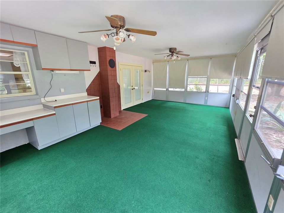 For Sale: $280,000 (2 beds, 2 baths, 1032 Square Feet)