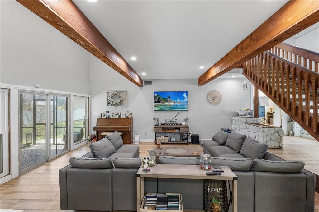 For Sale: $699,000 (4 beds, 2 baths, 2754 Square Feet)