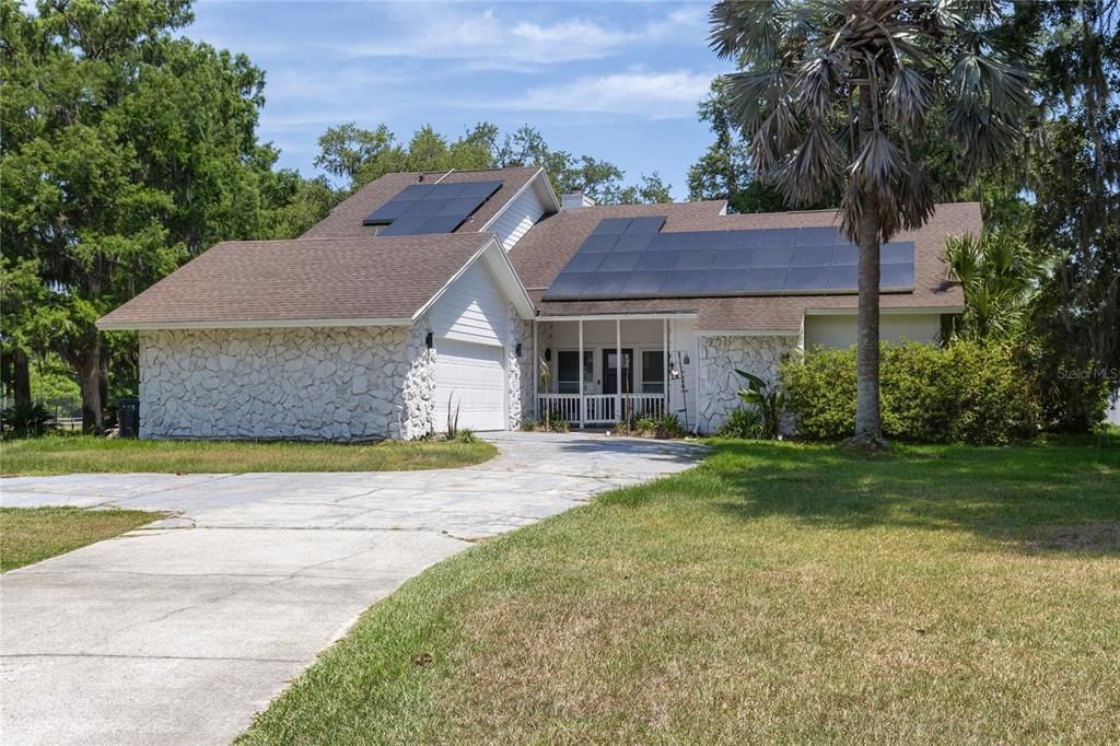 For Sale: $699,000 (4 beds, 2 baths, 2754 Square Feet)