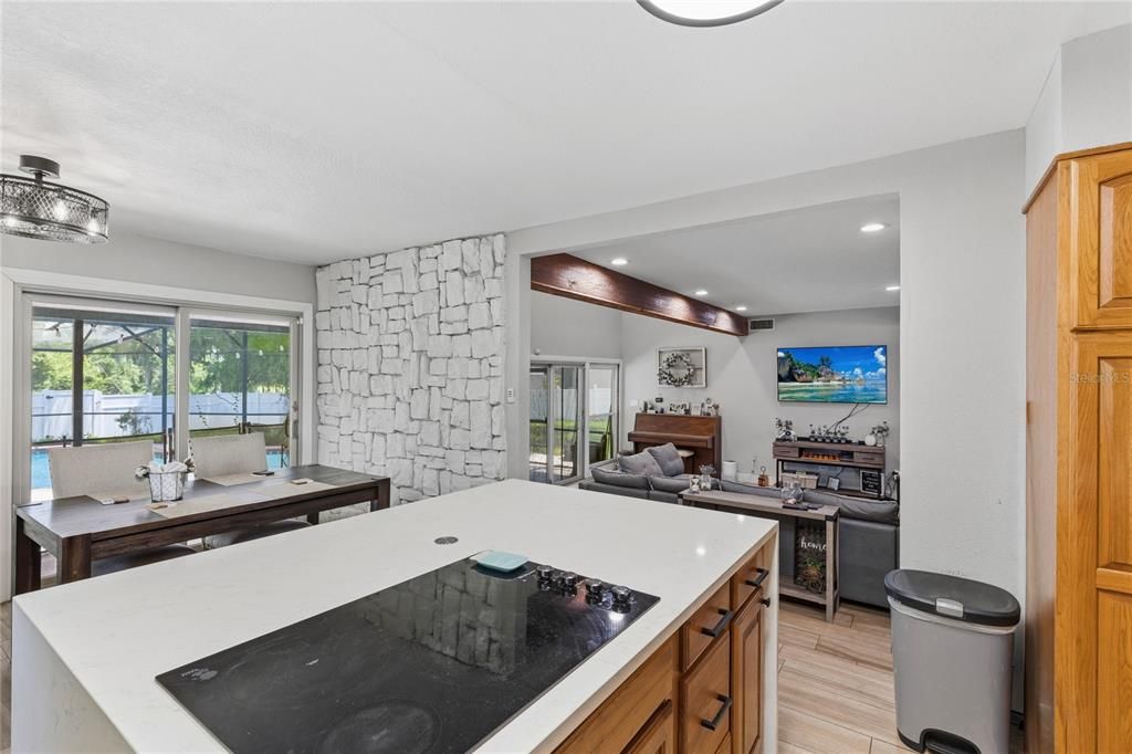 For Sale: $699,000 (4 beds, 2 baths, 2754 Square Feet)