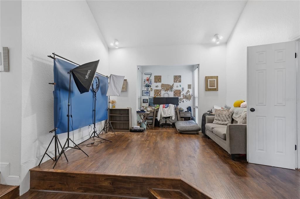For Sale: $699,000 (4 beds, 2 baths, 2754 Square Feet)