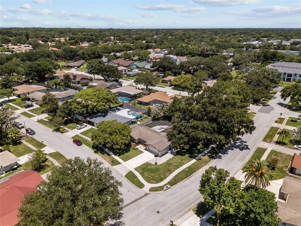 Active With Contract: $699,000 (4 beds, 3 baths, 2134 Square Feet)