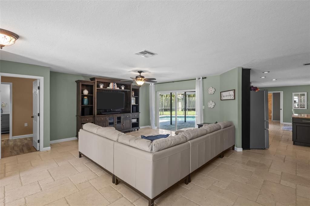 Active With Contract: $699,000 (4 beds, 3 baths, 2134 Square Feet)