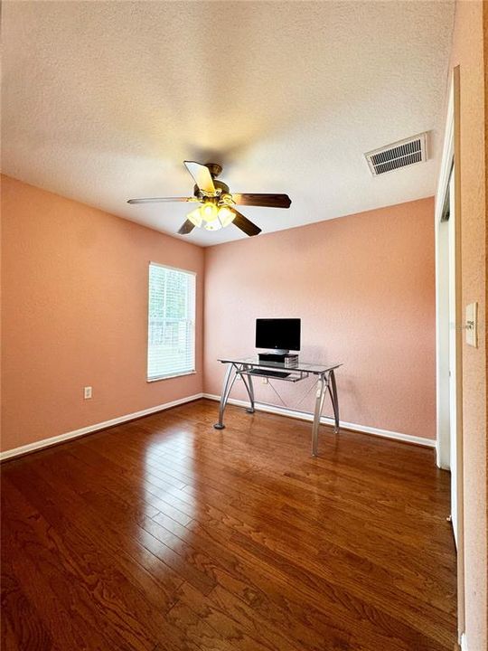 For Sale: $429,900 (3 beds, 2 baths, 1599 Square Feet)