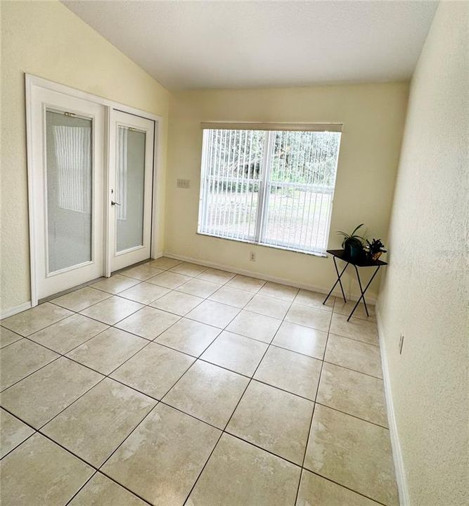 For Sale: $429,900 (3 beds, 2 baths, 1599 Square Feet)