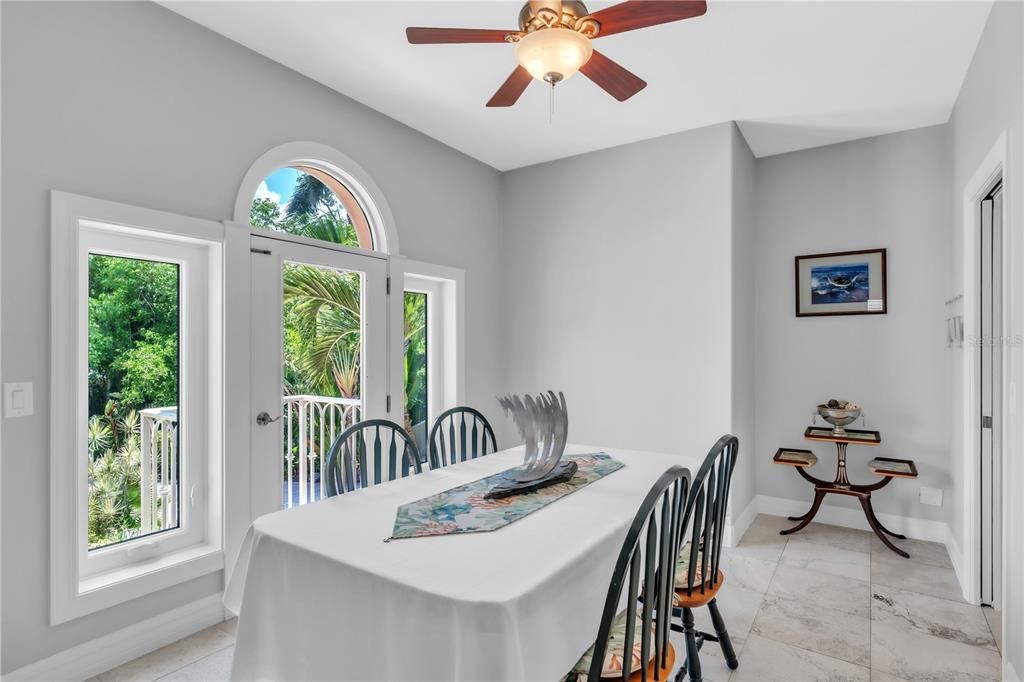 For Sale: $1,675,000 (3 beds, 3 baths, 2978 Square Feet)