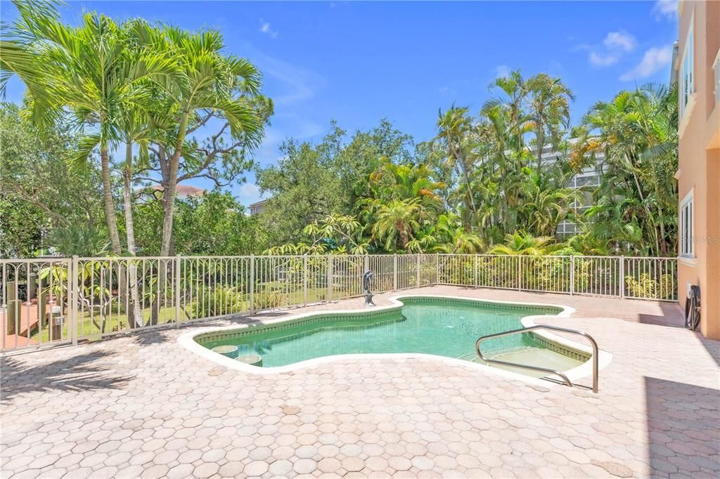 For Sale: $1,675,000 (3 beds, 3 baths, 2978 Square Feet)