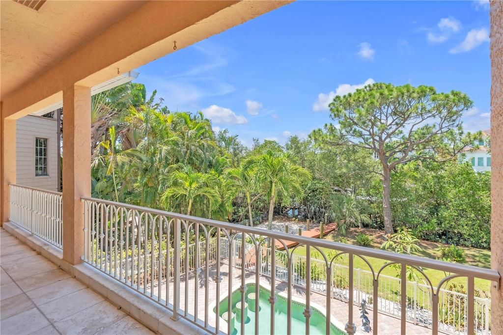 For Sale: $1,675,000 (3 beds, 3 baths, 2978 Square Feet)