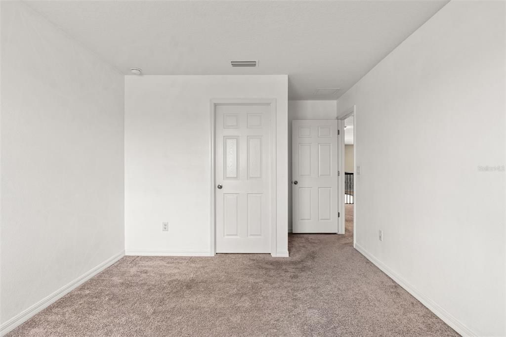 For Rent: $4,000 (5 beds, 4 baths, 3761 Square Feet)