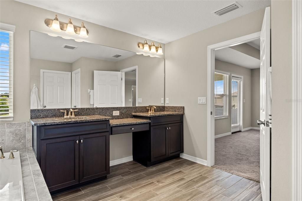 For Rent: $4,000 (5 beds, 4 baths, 3761 Square Feet)