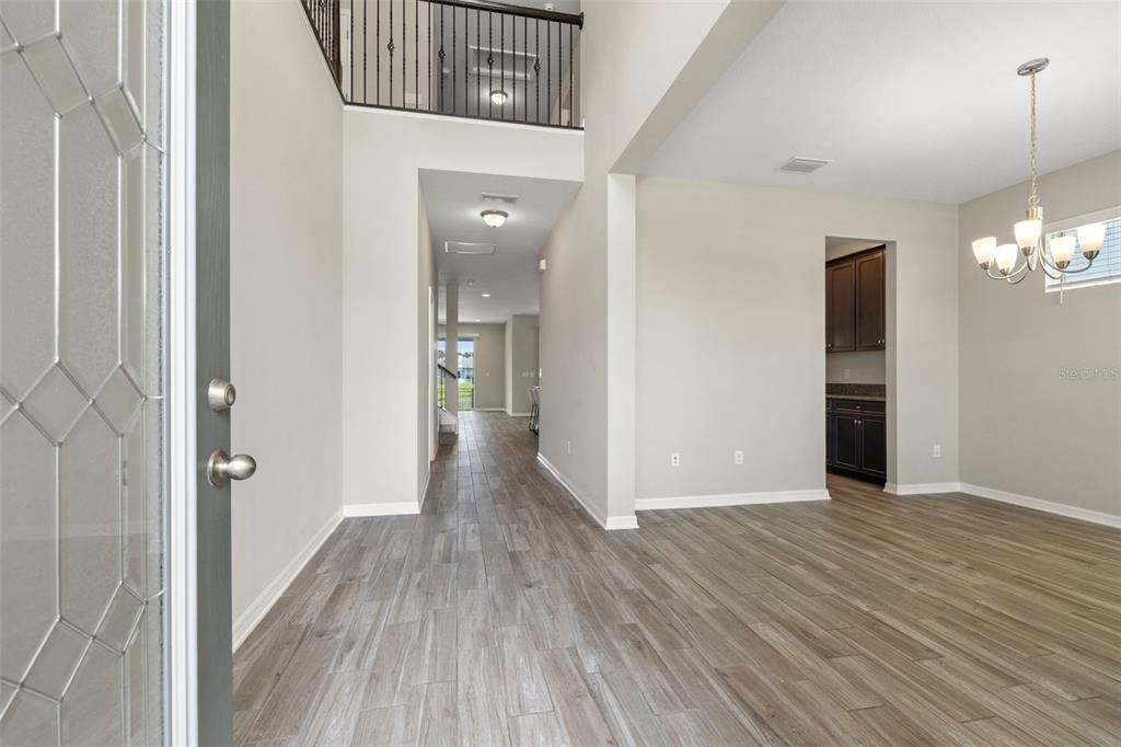 For Rent: $4,000 (5 beds, 4 baths, 3761 Square Feet)