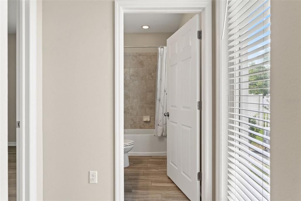 For Rent: $4,000 (5 beds, 4 baths, 3761 Square Feet)