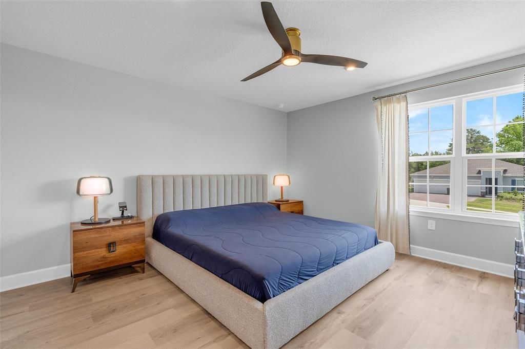 For Sale: $768,900 (5 beds, 4 baths, 3304 Square Feet)