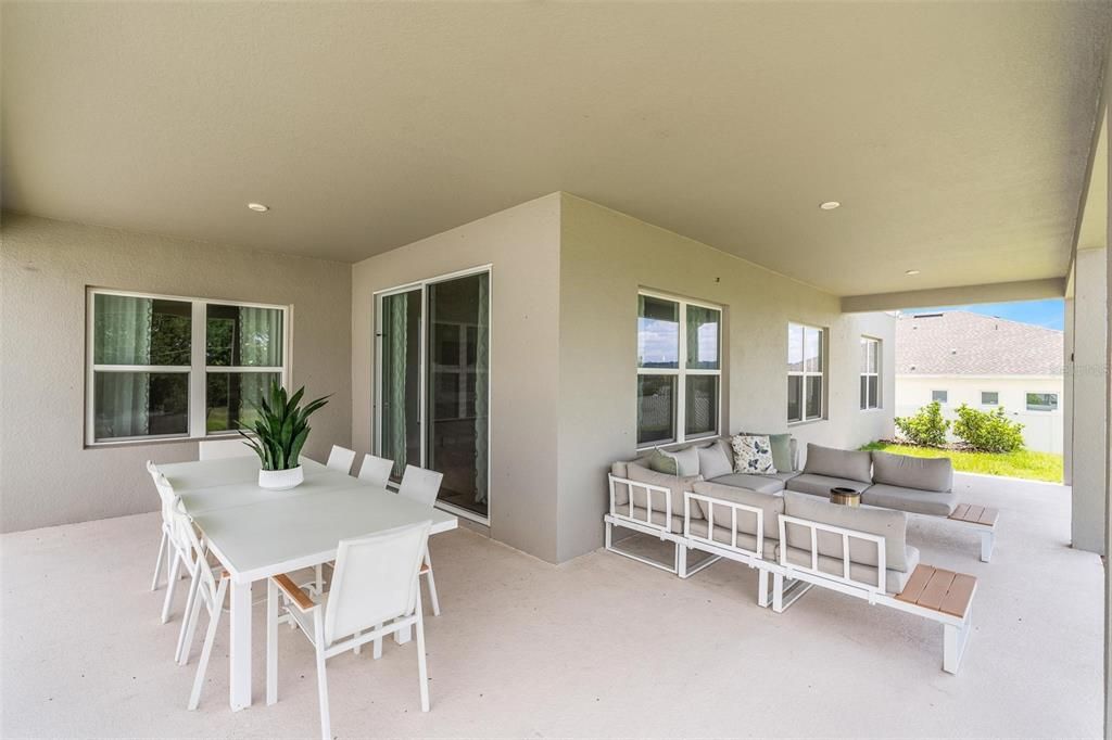 For Sale: $768,900 (5 beds, 4 baths, 3304 Square Feet)