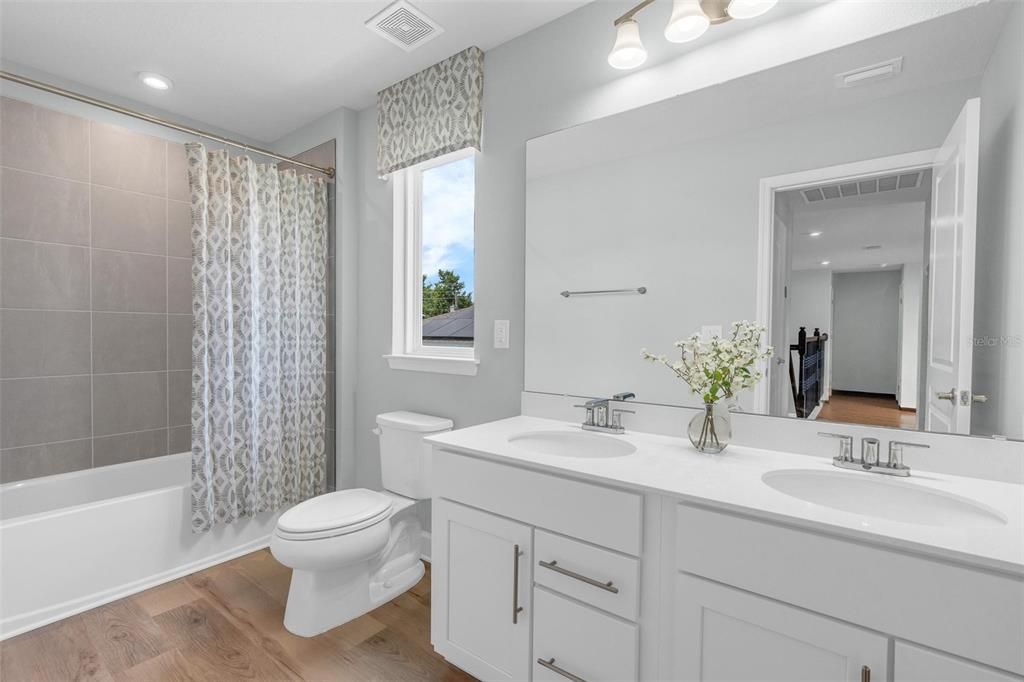 For Sale: $768,900 (5 beds, 4 baths, 3304 Square Feet)