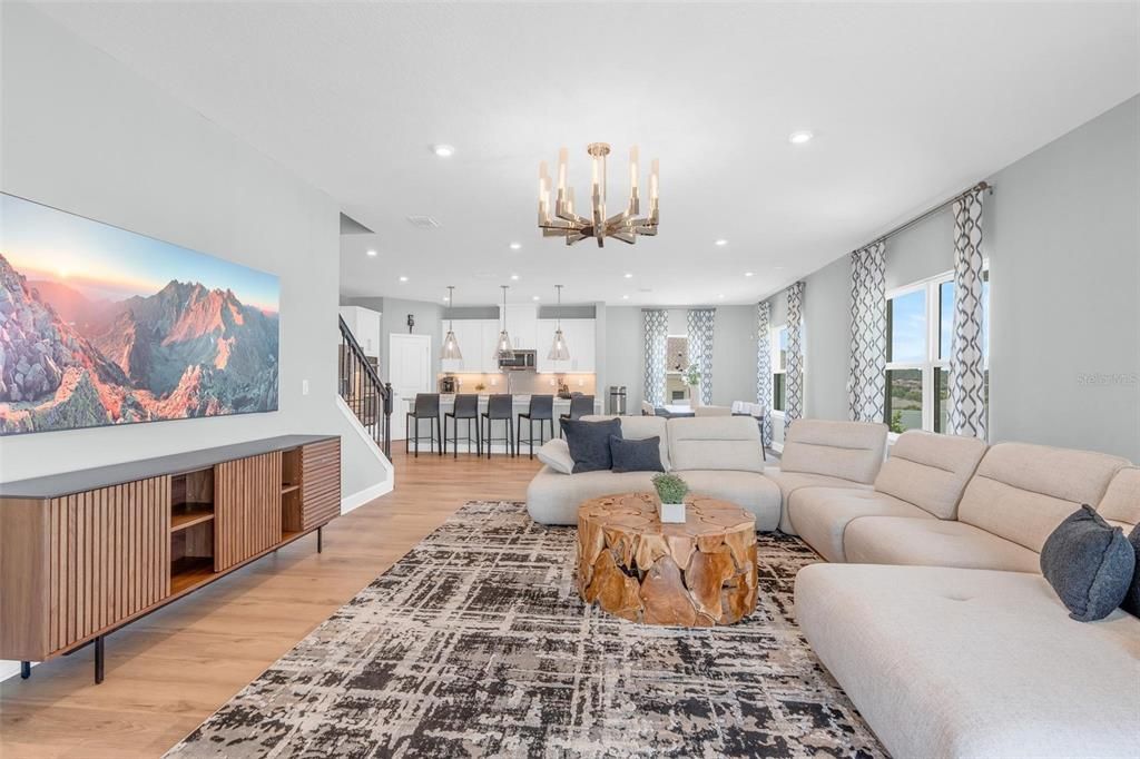 For Sale: $768,900 (5 beds, 4 baths, 3304 Square Feet)