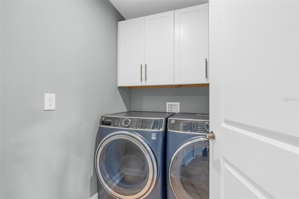 For Sale: $768,900 (5 beds, 4 baths, 3304 Square Feet)