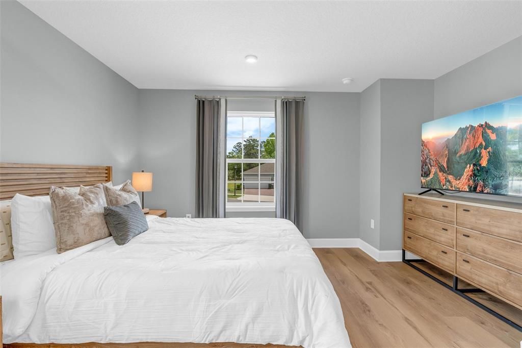 For Sale: $768,900 (5 beds, 4 baths, 3304 Square Feet)