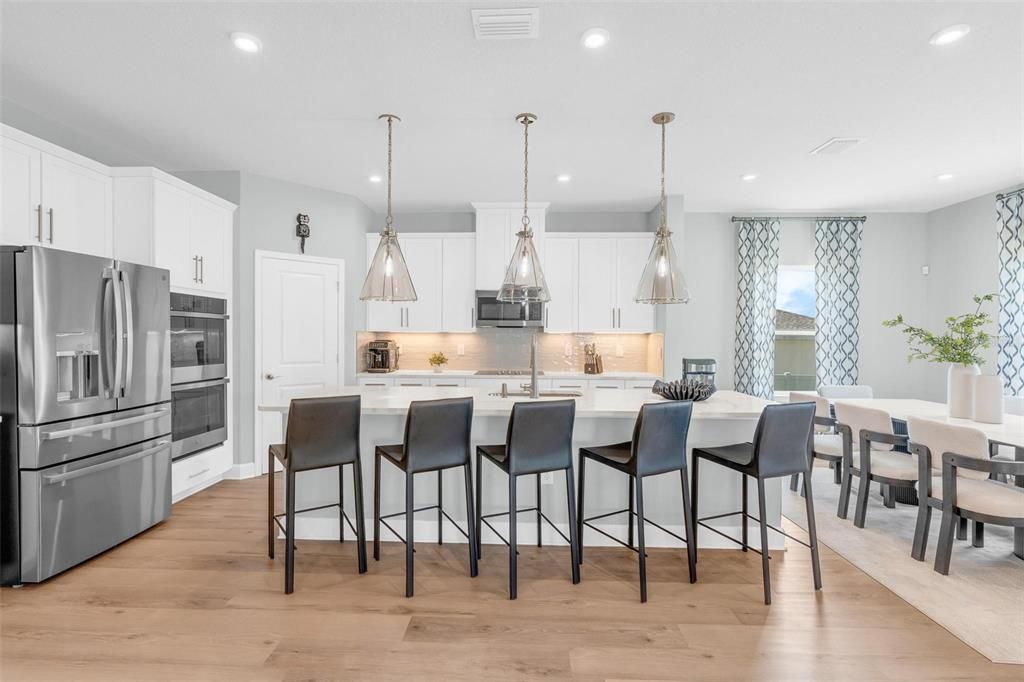 For Sale: $768,900 (5 beds, 4 baths, 3304 Square Feet)