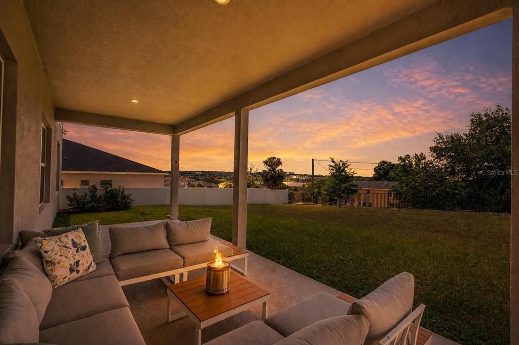 For Sale: $768,900 (5 beds, 4 baths, 3304 Square Feet)