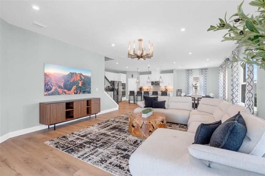 For Sale: $768,900 (5 beds, 4 baths, 3304 Square Feet)