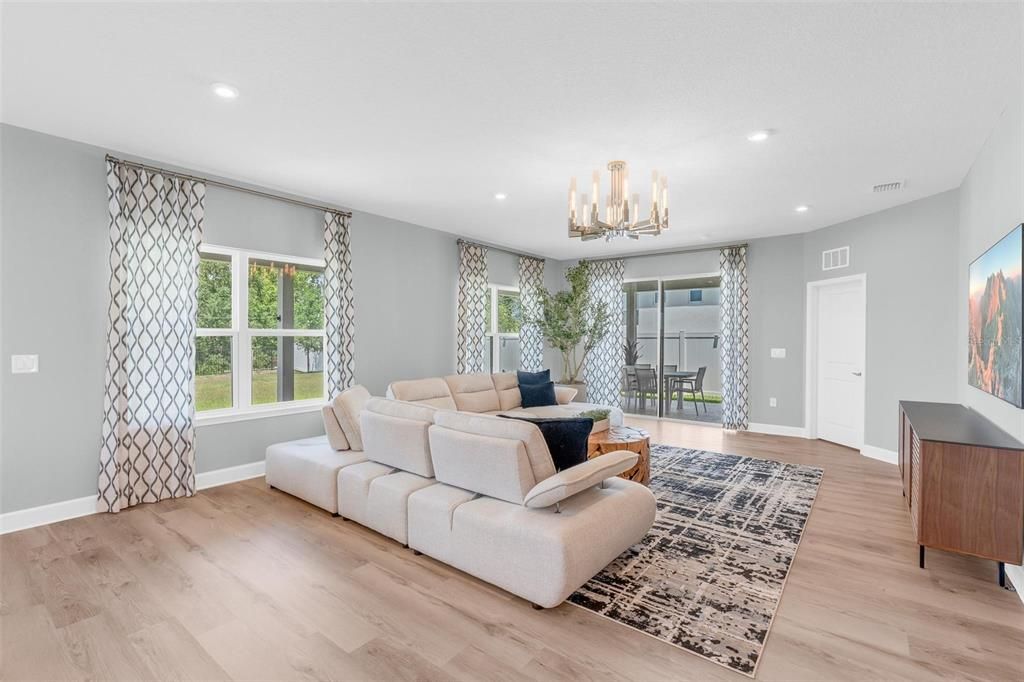 For Sale: $768,900 (5 beds, 4 baths, 3304 Square Feet)