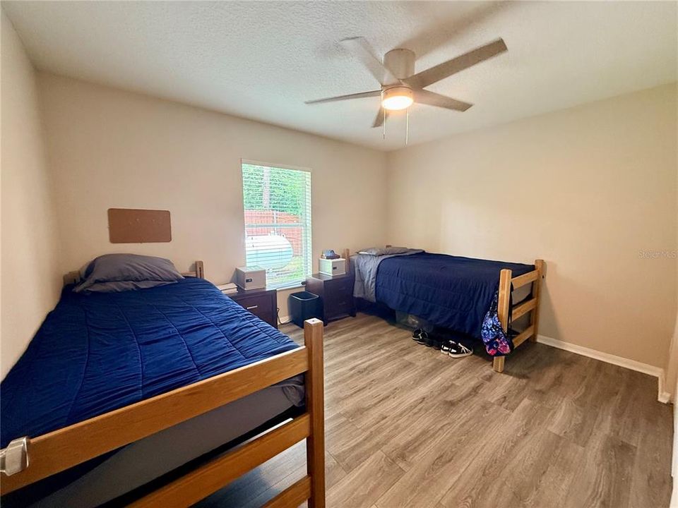For Sale: $450,000 (5 beds, 3 baths, 2689 Square Feet)