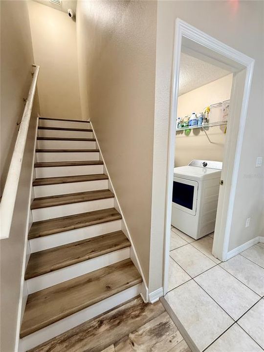 For Sale: $450,000 (5 beds, 3 baths, 2689 Square Feet)