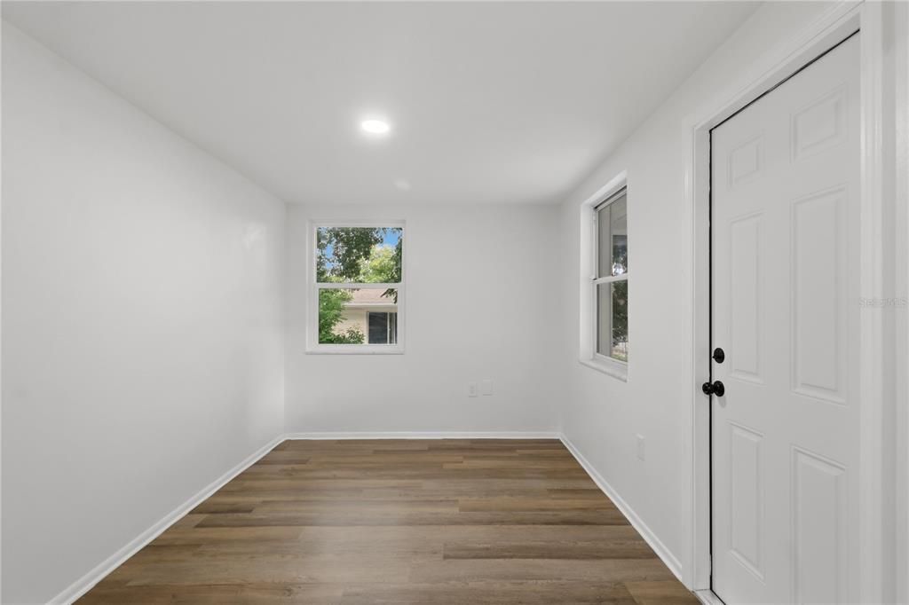 En Renta: $2,400 (3 camas, 2 baños, 1390 Pies cuadrados)
