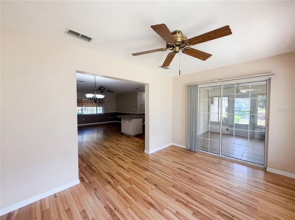 En Venta: $214,000 (2 camas, 2 baños, 1398 Pies cuadrados)