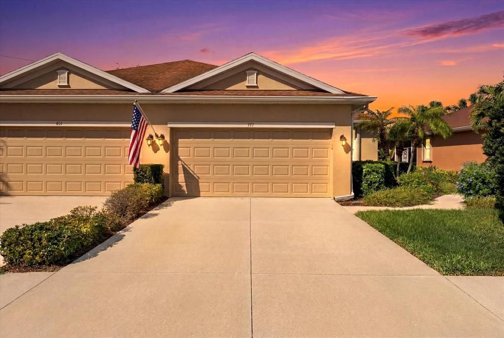 For Sale: $380,000 (2 beds, 2 baths, 1558 Square Feet)