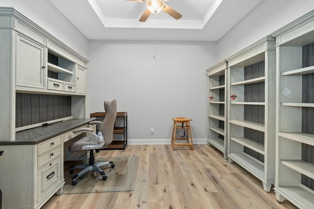 For Sale: $380,000 (2 beds, 2 baths, 1558 Square Feet)