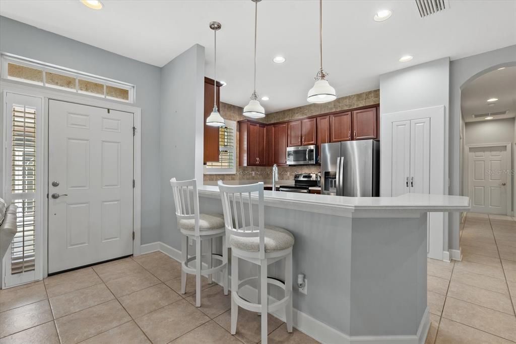 For Sale: $380,000 (2 beds, 2 baths, 1558 Square Feet)