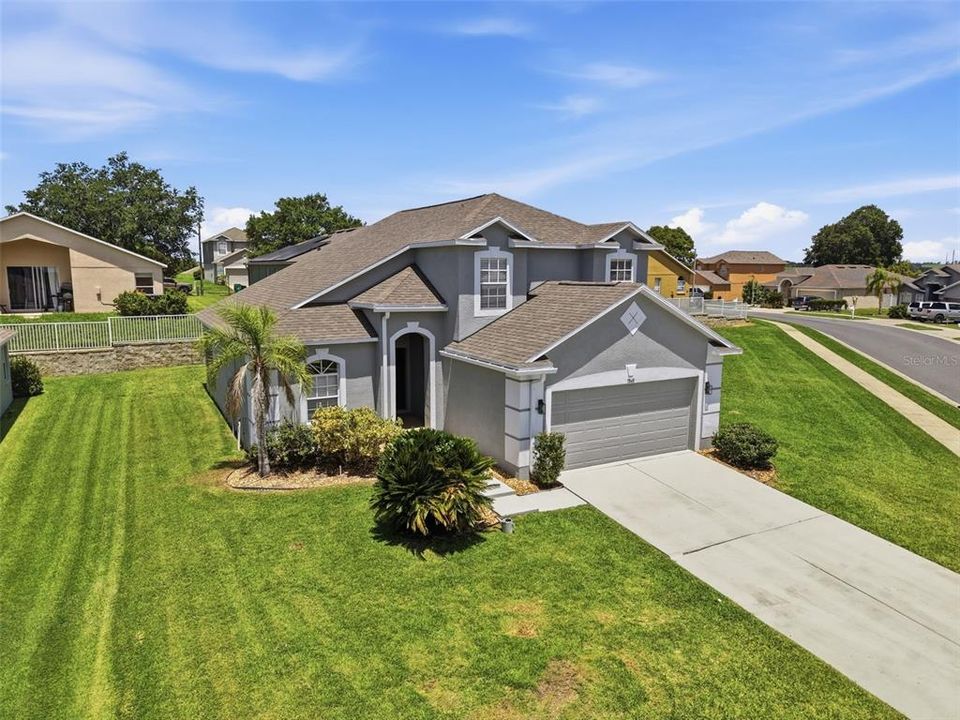 For Sale: $340,000 (3 beds, 2 baths, 1796 Square Feet)