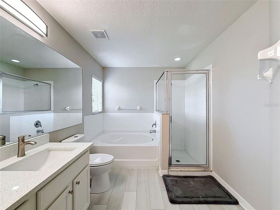 For Sale: $340,000 (3 beds, 2 baths, 1796 Square Feet)