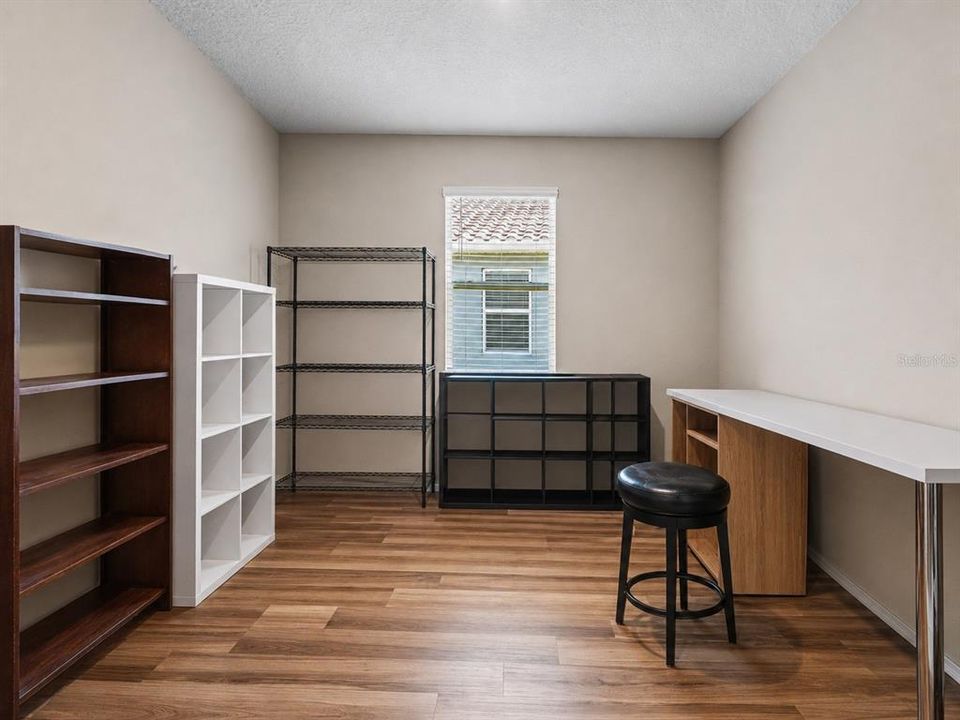 For Sale: $569,000 (4 beds, 2 baths, 2333 Square Feet)