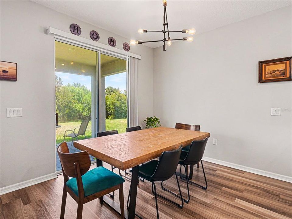 For Sale: $569,000 (4 beds, 2 baths, 2333 Square Feet)