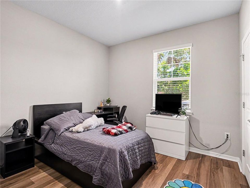 For Sale: $569,000 (4 beds, 2 baths, 2333 Square Feet)