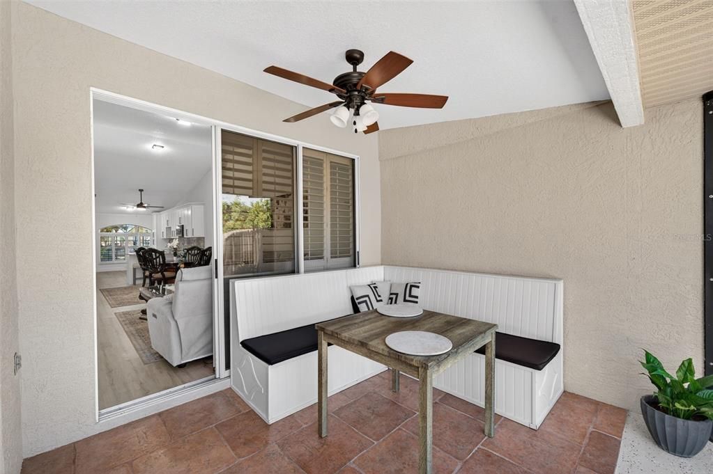 En Venta: $449,900 (3 camas, 2 baños, 1615 Pies cuadrados)