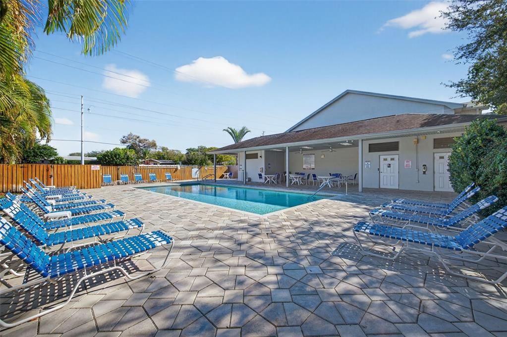 En Venta: $449,900 (3 camas, 2 baños, 1615 Pies cuadrados)